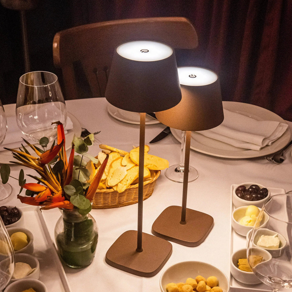 PRÉ-VENDA: Luminária Portátil de Mesa Corten Marcella Mini