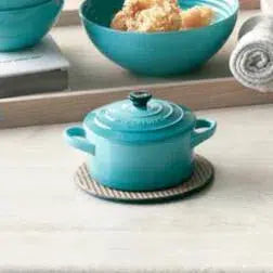 PRÉ-VENDA: Mini Cocotte Cerâmica Azul Caribe 250ml 10cm Le Creuset