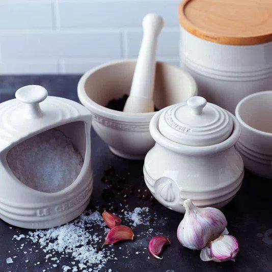 PRÉ-VENDA: Pilão Com Macerador 300ml Branco Le Creuset