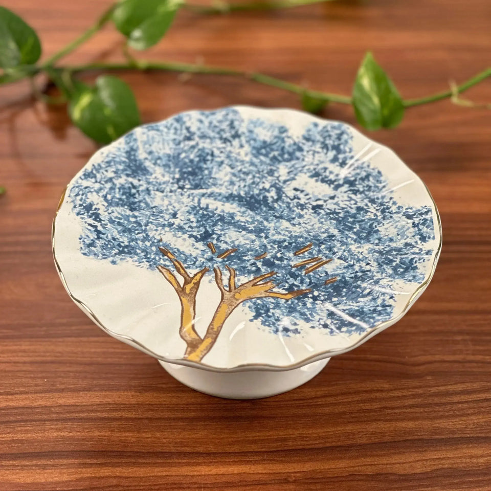 PRÉ-VENDA: Porta Petit Four com Pé Cerâmica Ypê Azul com Filete de Ouro Scalla