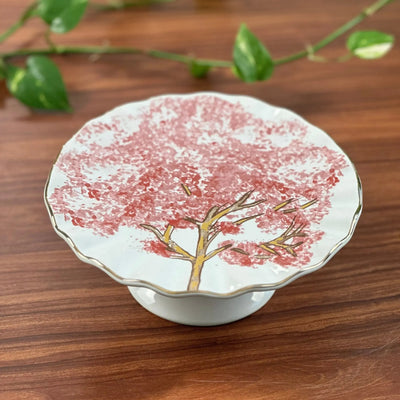 PRÉ-VENDA: Porta Petit Four com Pé Cerâmica Ypê Rosa com Filete de Ouro Scalla