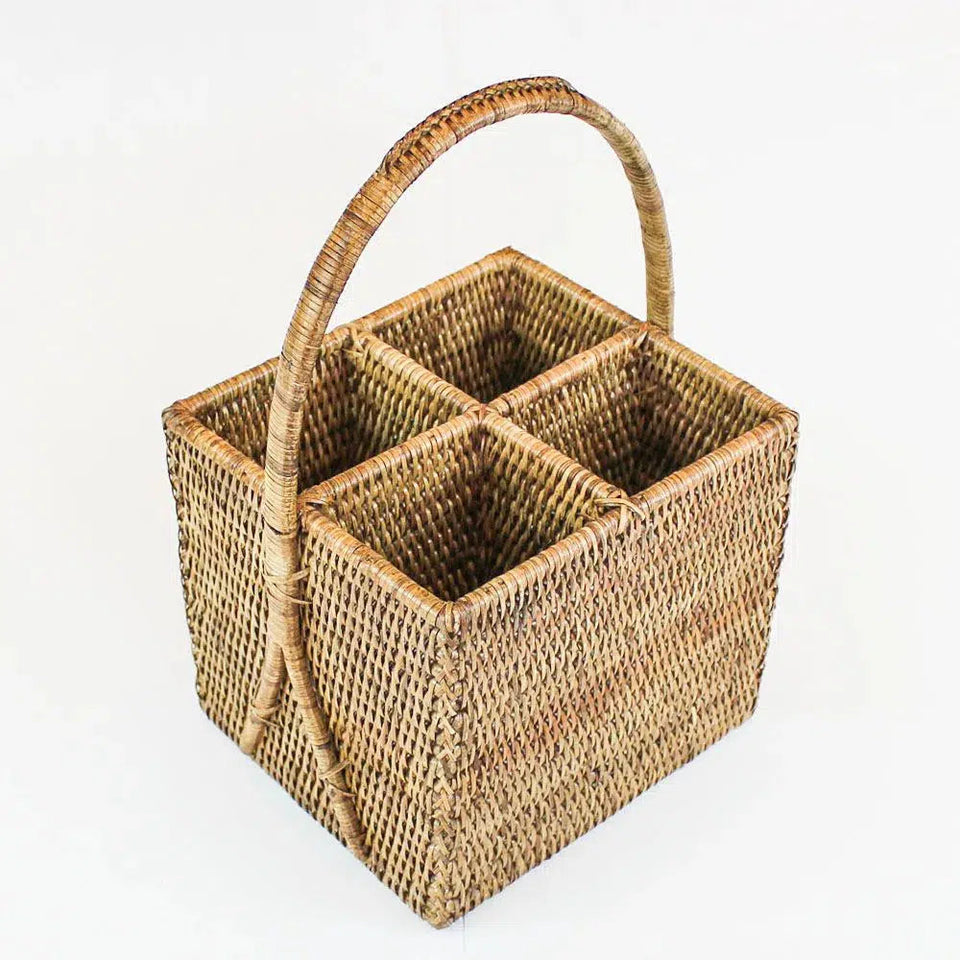 PRÉ-VENDA: Porta Talheres em Rattan com Alça Bahali 20x18cm