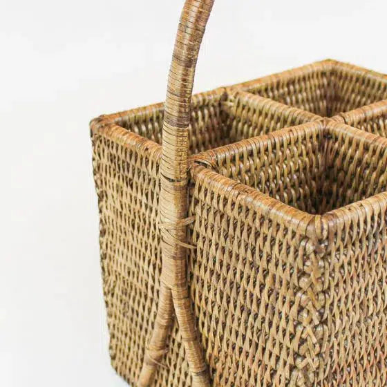 PRÉ-VENDA: Porta Talheres em Rattan com Alça Bahali 20x18cm