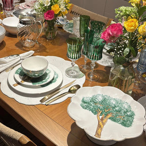 PRÉ-VENDA: Prato para Bolo com Pé Cerâmica Ypê Verde com Filete de Ouro Scalla