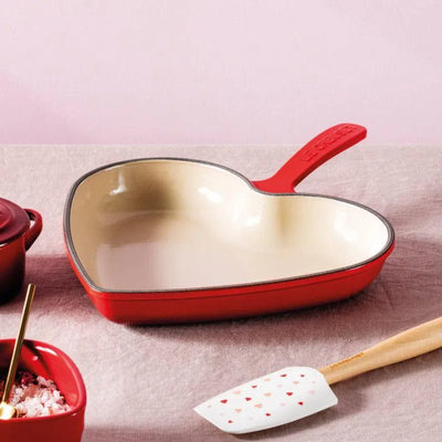 PRÉ-VENDA: Skillet Coração Tradition Vermelho 26cm Le Creuset