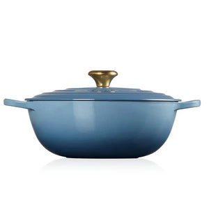 Panela Le Creuset Marmita Signature Chambray com Pegador Dourado 28cm