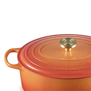 Panela Le Creuset Oval Signature Flamme Dorée com Pegador Dourado 13,9L 40cm