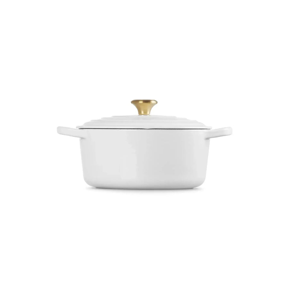 Panela Le Creuset Redonda Signature Branca com Pegador Dourado 5,3L 26cm