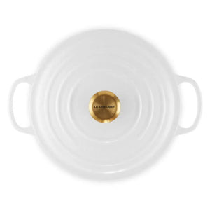 Panela Le Creuset Redonda Signature Branca com Pegador Dourado 6,7L 28cm