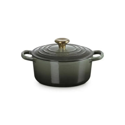 Panela Le Creuset Redonda Signature Thyme com Pegador Dourado 1,8L 18cm