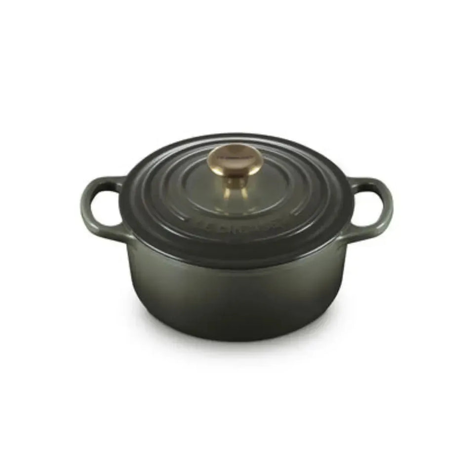 Panela Le Creuset Redonda Signature Thyme com Pegador Dourado 2,4L 20cm