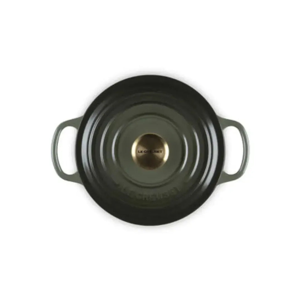 Panela Le Creuset Redonda Signature Thyme com Pegador Dourado 2,4L 20cm