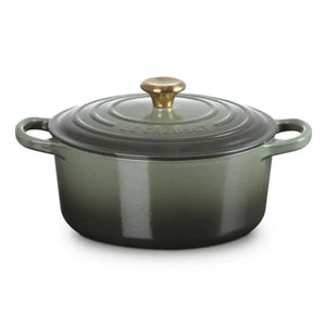 Panela Le Creuset Redonda Signature Thyme com Pegador Dourado 3,3L 22cm