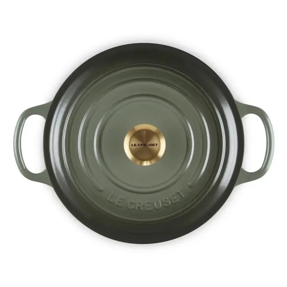 Panela Le Creuset Redonda Signature Thyme com Pegador Dourado 4,2L 24cm