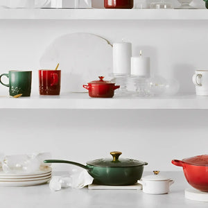 Panela Le Creuset Sautese Artichaut com Pegador Dourado 21cm 2L Holly Collection