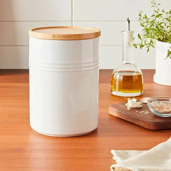 Pote Cerâmica com Tampa de Madeira Scandinavia Branco 1,9L Le Creuset