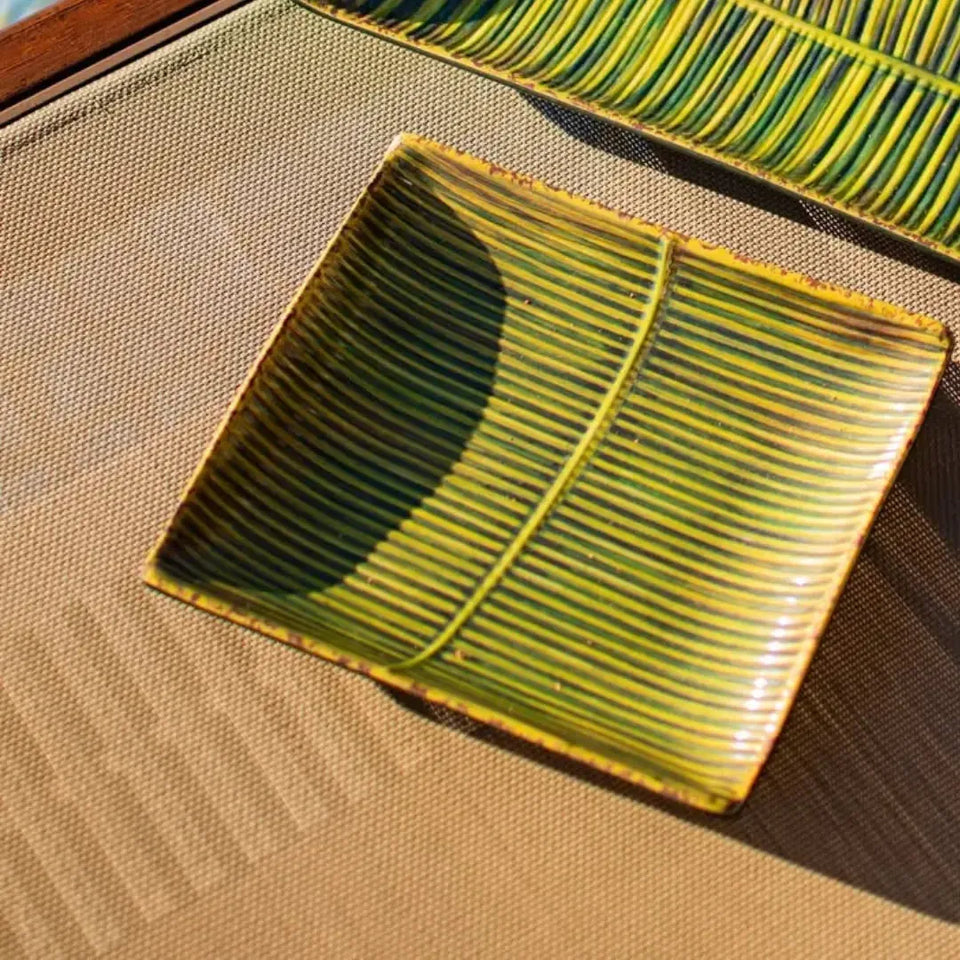 Prato Melamina Desenho 3D Folha 20,6x18,6x3,2cm