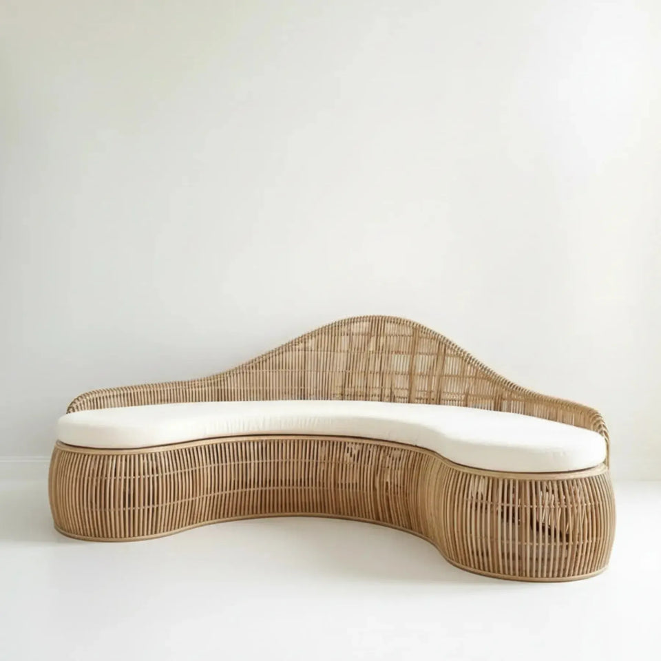Sofá Curvo Mandola Rattan Trançado Bahali 250x80x110cm