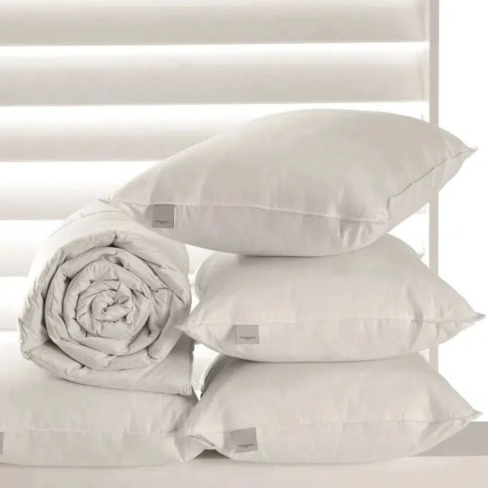 Super Travesseiro Toque de Pluma 233 Fios Percal 100% Algodão Branco 50x90cm Trussardi