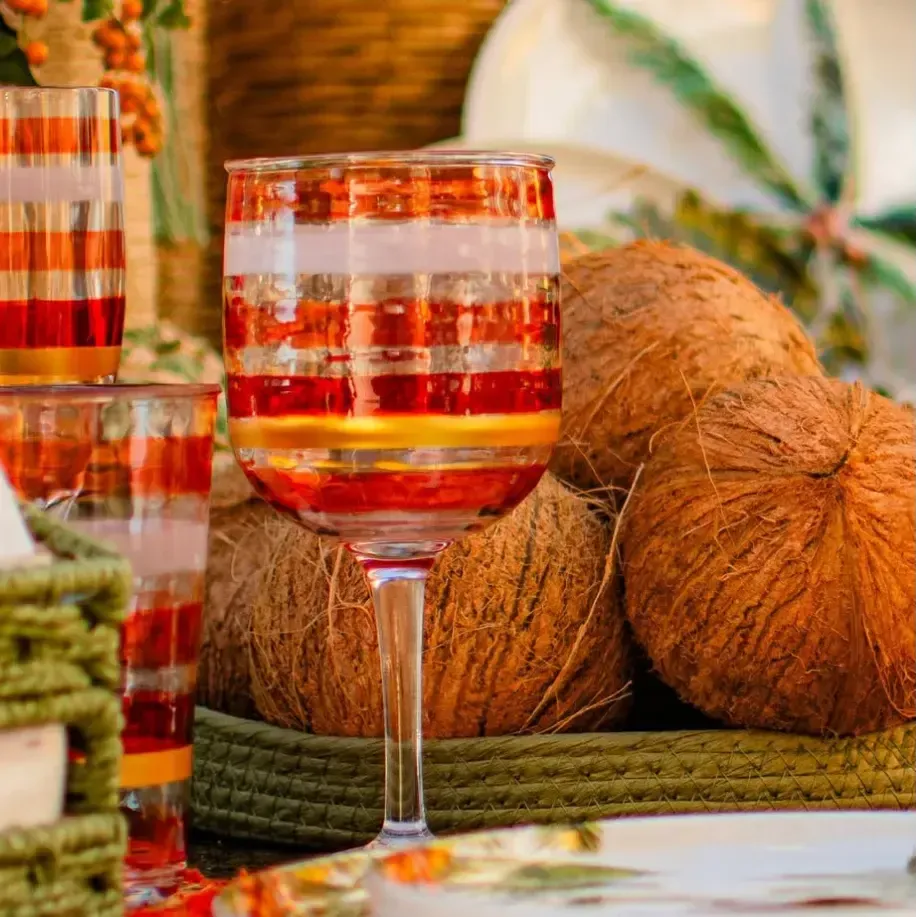 Taça Acrílico Detalhe Degradê Rose 473ml