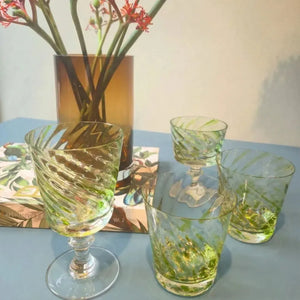 Taça Mozart em Puro Cristal para Água / Vinho Murano Colors Torcido Verde Clara 450ml