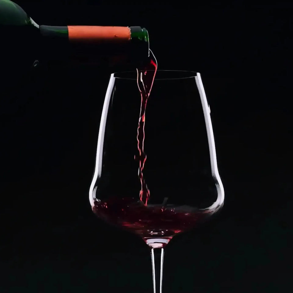 Taça Mozart em Puro Cristal para Cabernet Sauvignon Wine Expressions 1040ml