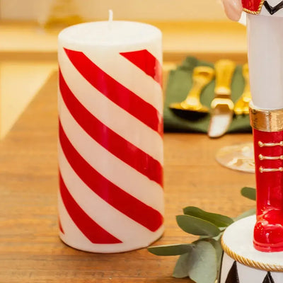 Vela Decorativa Natal Parafina Vermelha / Branca 7,3x7,3x14,3cm