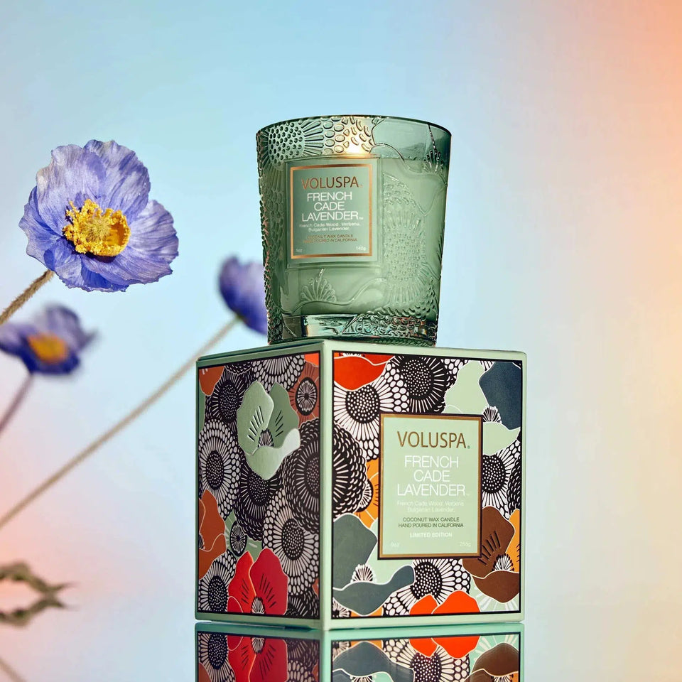 Vela Voluspa Copo Vidro Clássico Edição 25° Aniversário French Cade Lavender 60 Horas