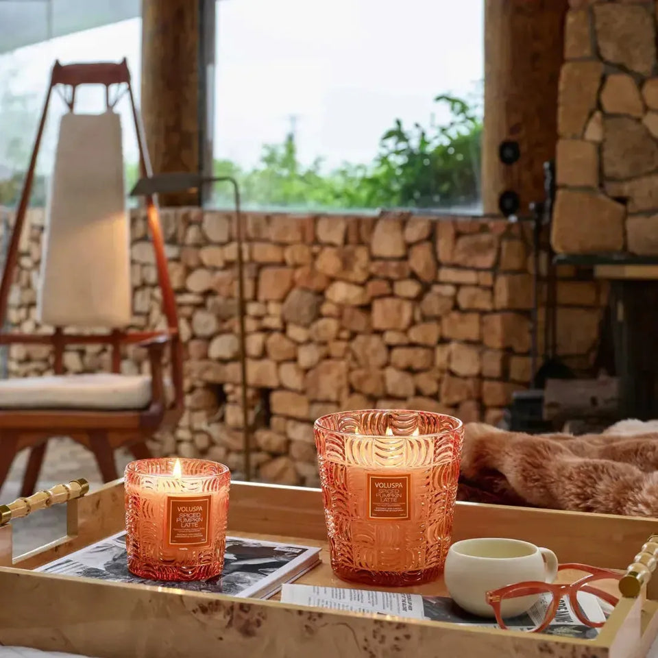 Vela Voluspa Copo de Vidro Clássico Spiced Pumpkin Latte 60 Horas