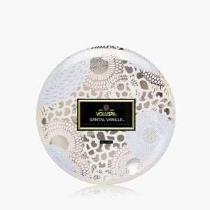 Vela Voluspa Lata 3 Pavios Relevo Santal Vanille 60 Horas