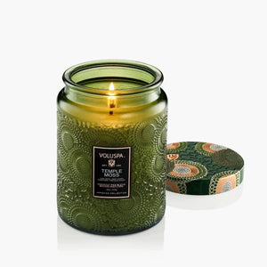 Vela Voluspa Pote de Vidro Grande Temple Moss 100 Horas
