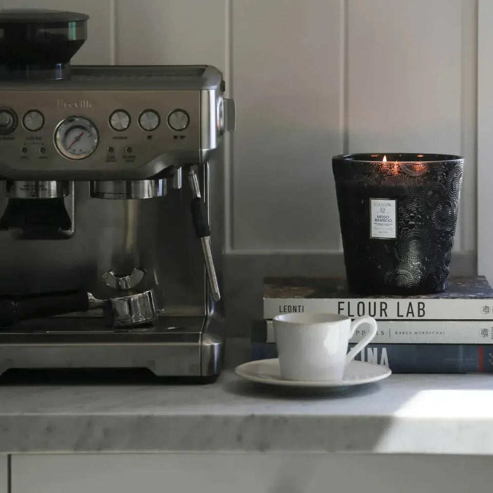 Vela Voluspa Vaso Pedestal 3 Pavios Moso Bamboo 80 Horas