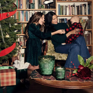 Vela Voluspa Vaso Pedestal 3 Pavios Noble Fir Garland 80 Horas