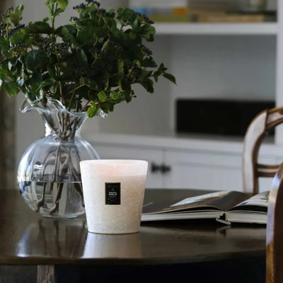 Vela Voluspa Vaso Pedestal 3 Pavios Santal Vanille 80 Horas