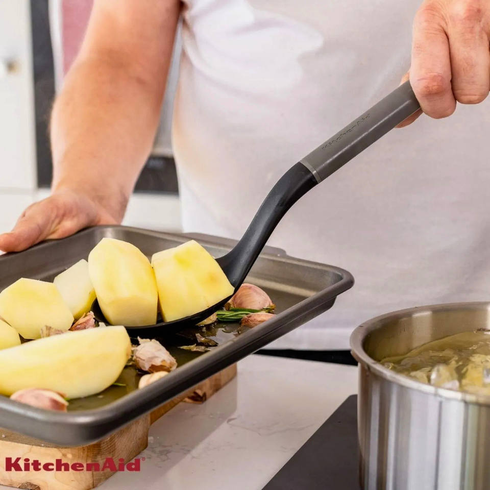 Colher Perfurada para Servir Nylon Multiuso Cinza KitchenAid