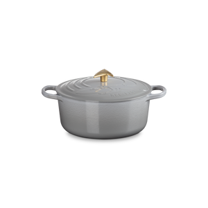 Panela Le Creuset Redonda Signature Enterprise Star Trek Cinza Neblina com Pegador Dourado 5,3L 26cm