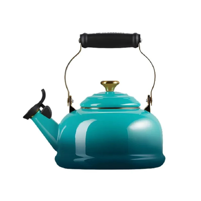 Chaleira Tradicional Com Apito 1,6L Bleu Riviera Pegador Dourado Le Creuset