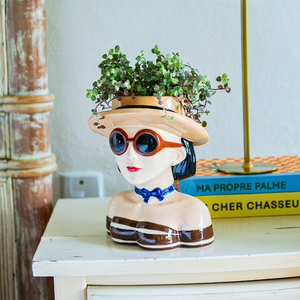 Vaso Mulher Chapéu Ceram 21cm Tuut