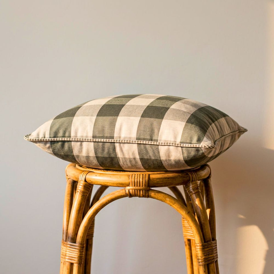Almofada Linho 52X52 Estampa Xadrez Grande Verde Com Cordão