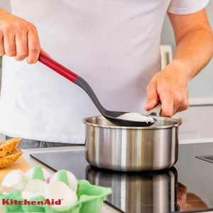Colher Perfurada Servir Nylon Multiuso Vermelha KitchenAid