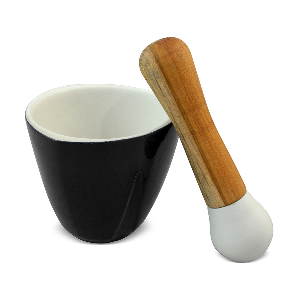 PRÉ-VENDA: Pilão com Macerador 300ml Preto e Branco Fosco