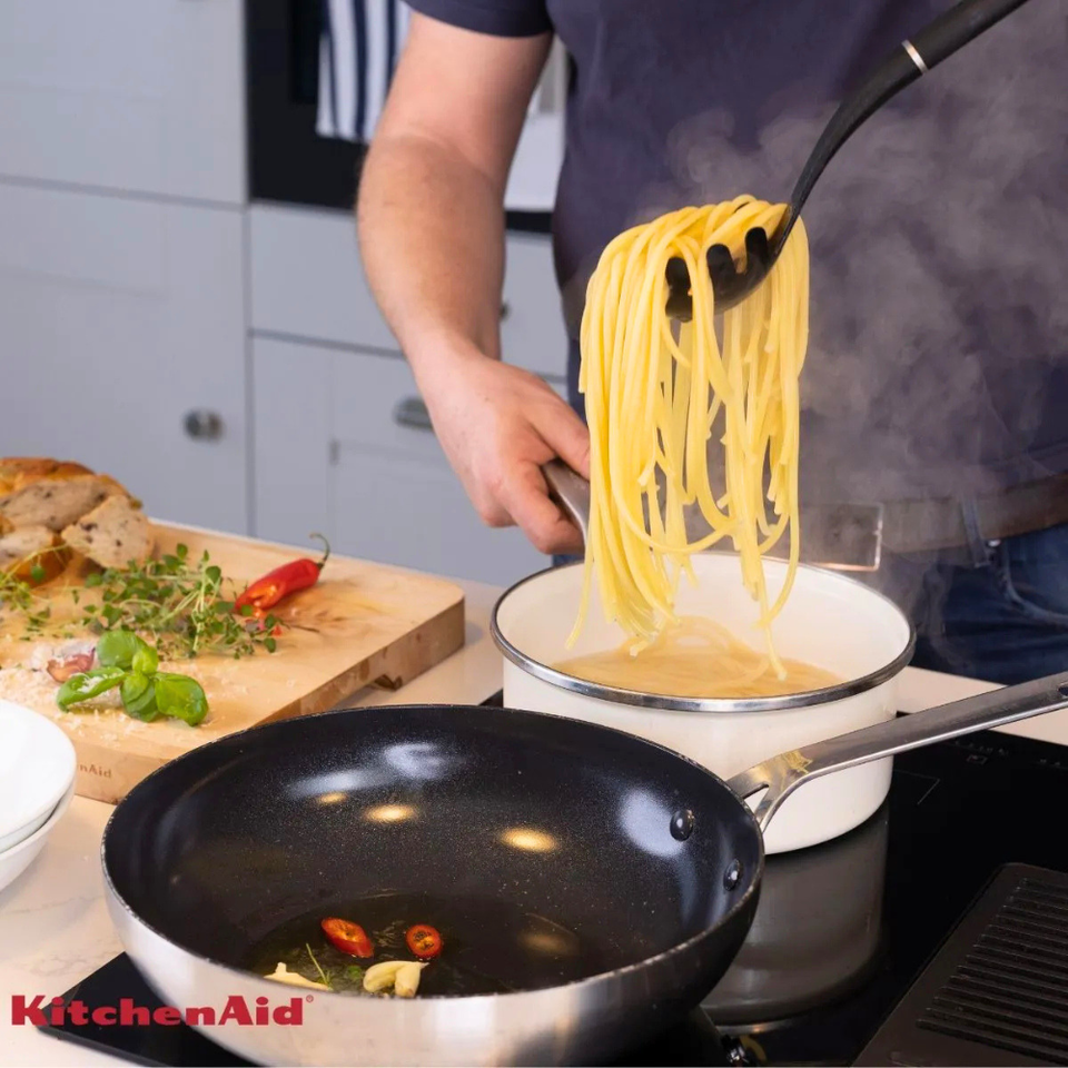 Pegador Colher para Massa Multiuso Preto KitchenAid