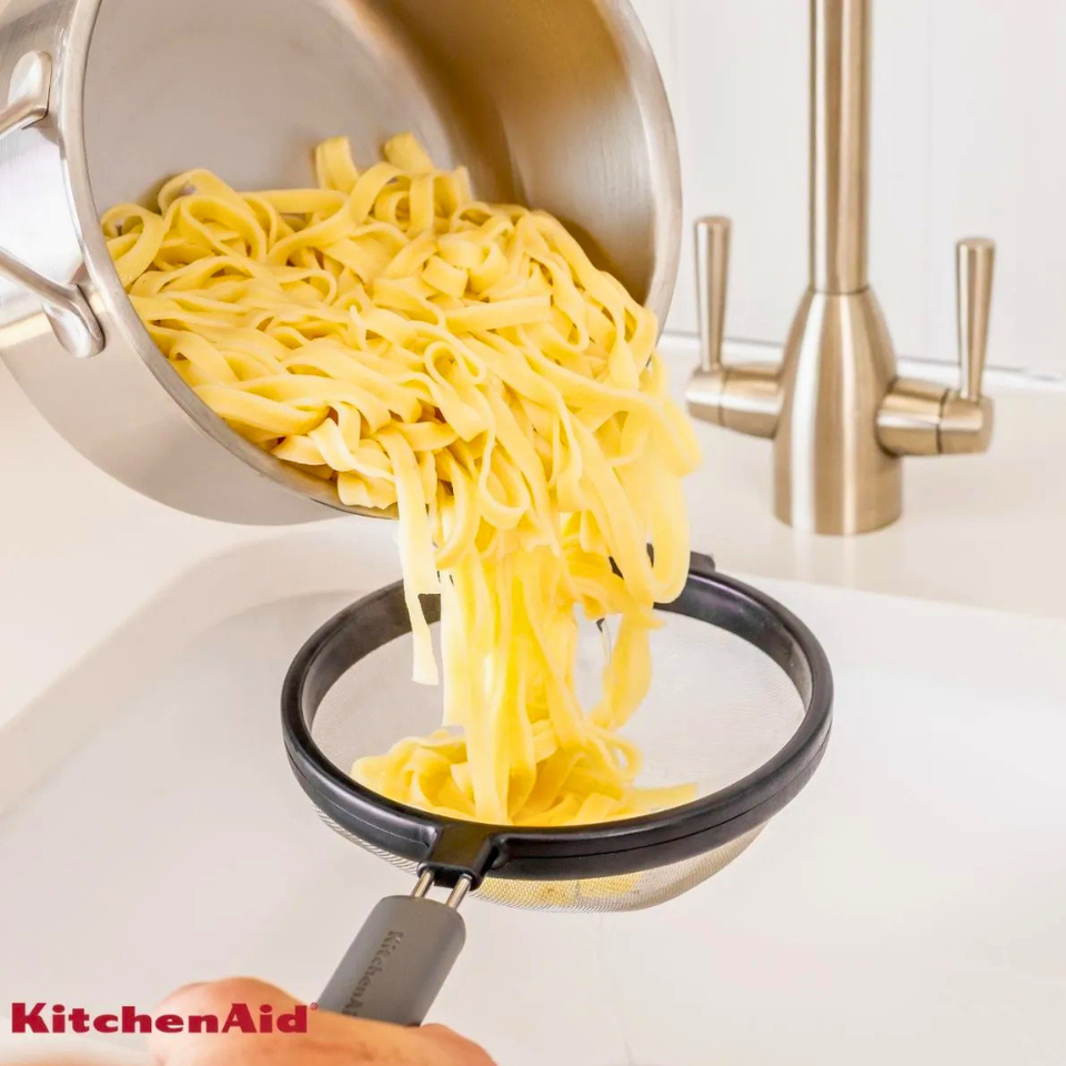 Peneira em Aço Inox Coar Polvilhar Cozinha Cinza KitchenAid