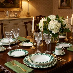 Aparelho de Jantar Grecco 42 Pçs Porcelana Verde com Filete Dourado  L'Hermitage