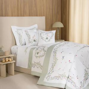 Almofada Giardini 300 Fios Cetim 100% Algodão Egípcio 45x45cm Trussardi